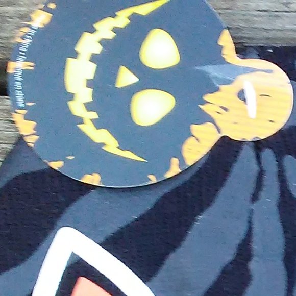 Hat and Gloves Kitty with Glow in the Dark - Picture 6 of 7